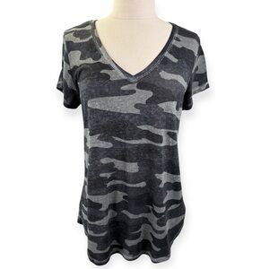 Lucky Brand Gray Camouflage V-Neck Tee